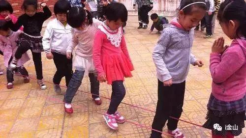 简单跳皮筋玩法视频,简单玩法轻松入门