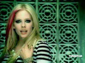 艾薇儿艳照和视频,揭秘背后真相与影响